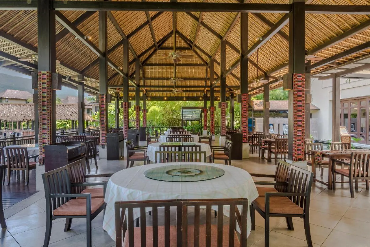 Sanya Yalong Bay Villas & Spa 5*,