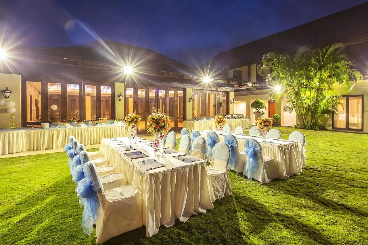 Hotel Sanya Yalong Bay Villas & Spa
