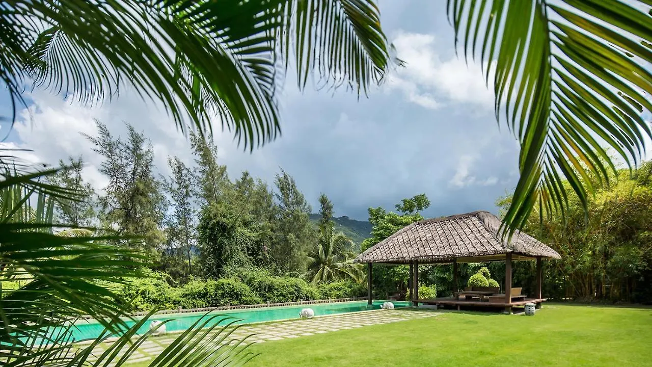 Sanya Yalong Bay Villas & Spa Hotel